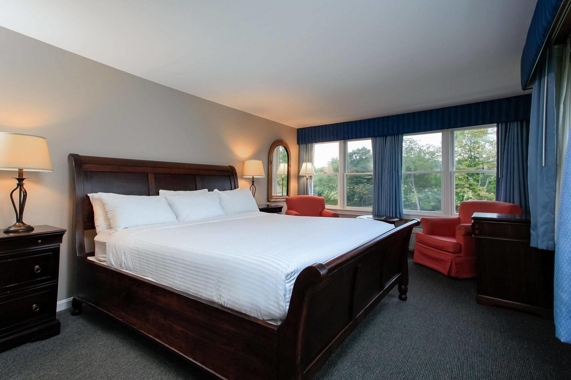 Hotel The Shire Woodstock Esterno foto